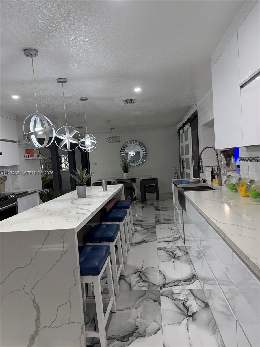 DEVON-AIRE ESTATES SEC 4 - Residential