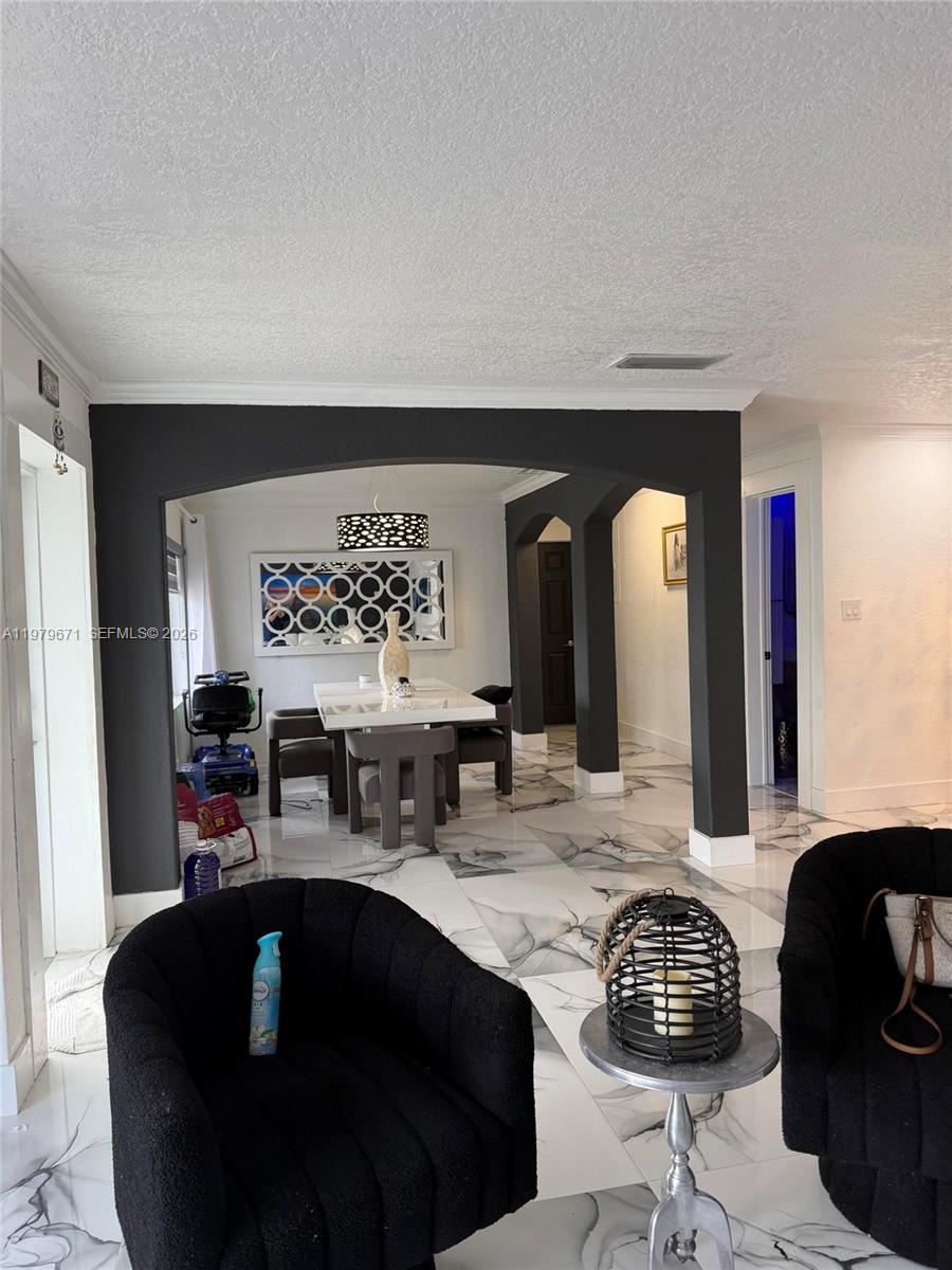 DEVON-AIRE ESTATES SEC 4 - Residential