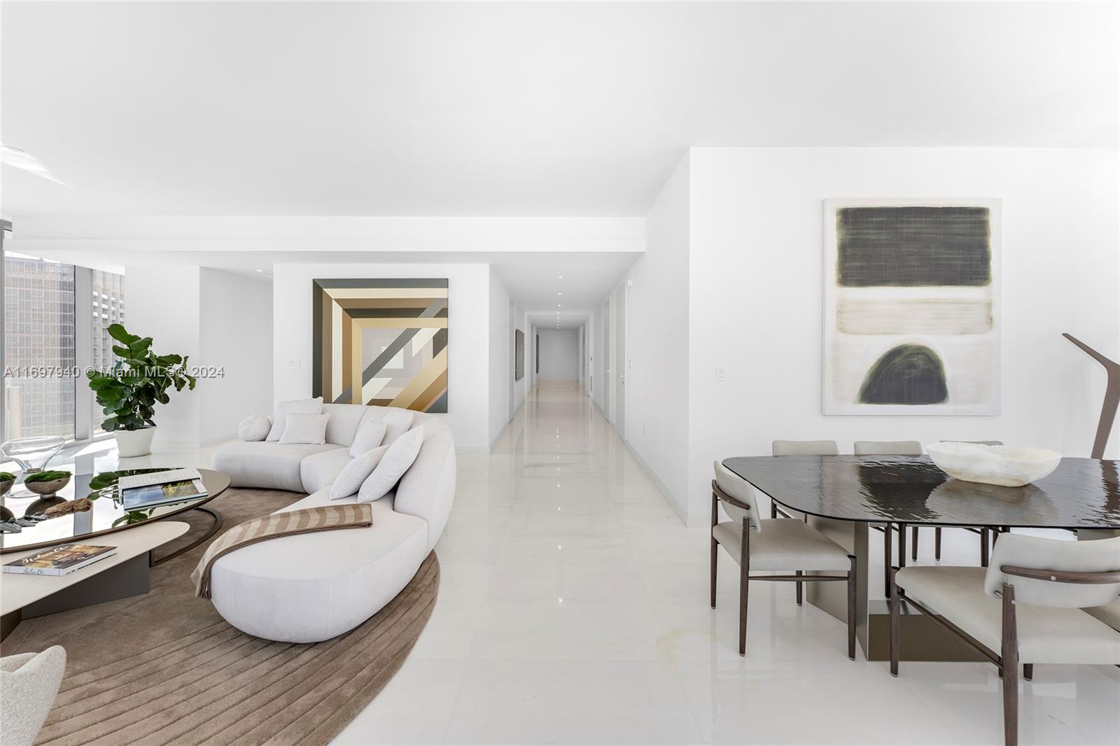 ASTON MARTIN RESIDENCES - Residential