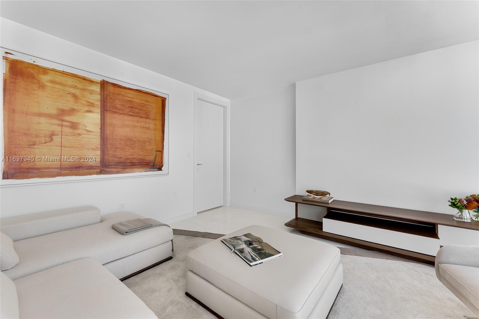 ASTON MARTIN RESIDENCES - Residential