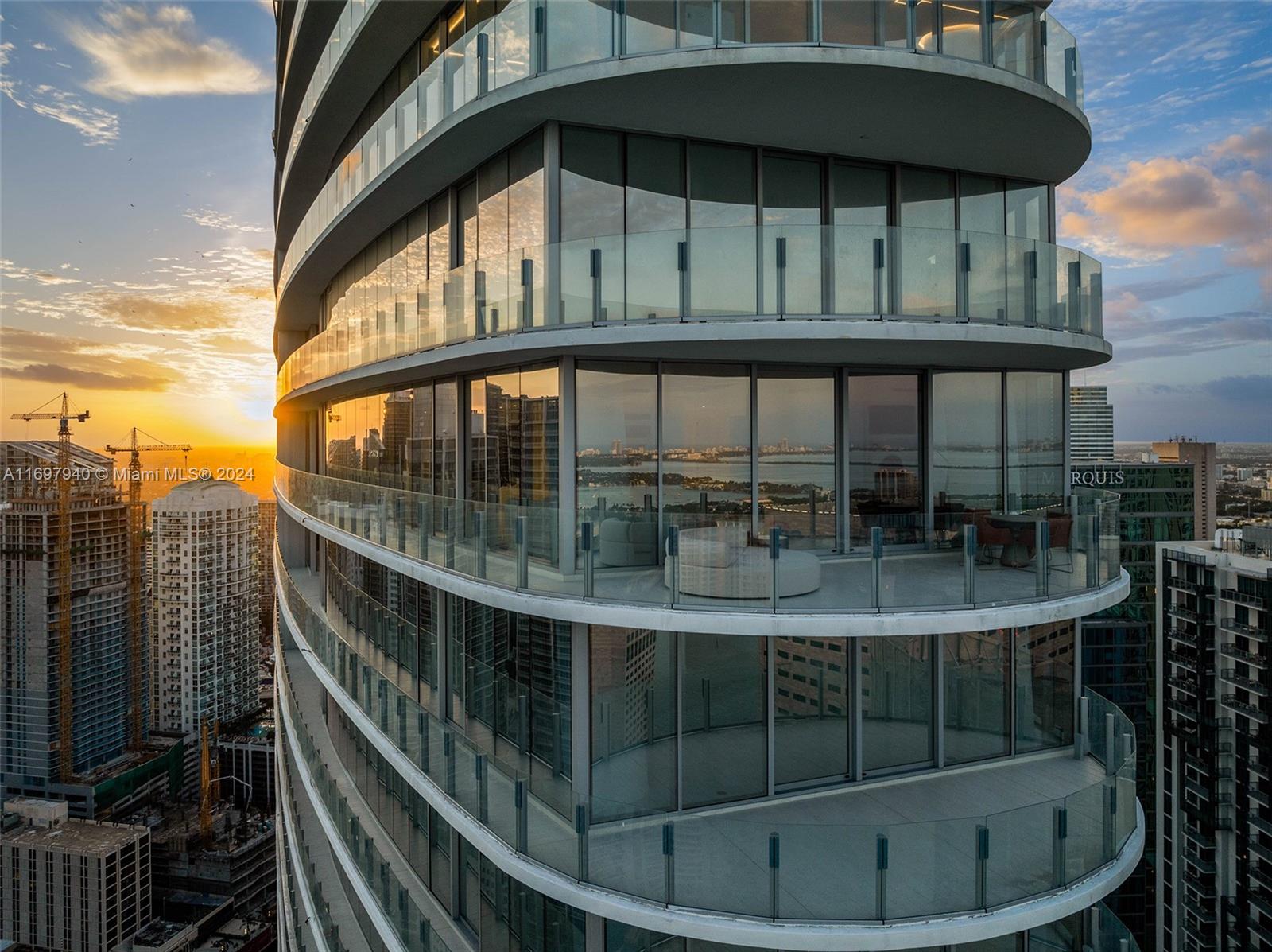 ASTON MARTIN RESIDENCES - Residential