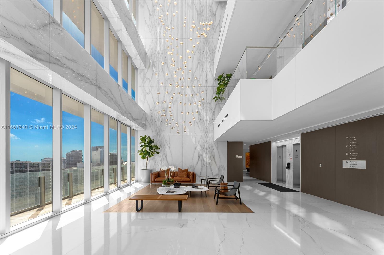 ASTON MARTIN RESIDENCES - Residential