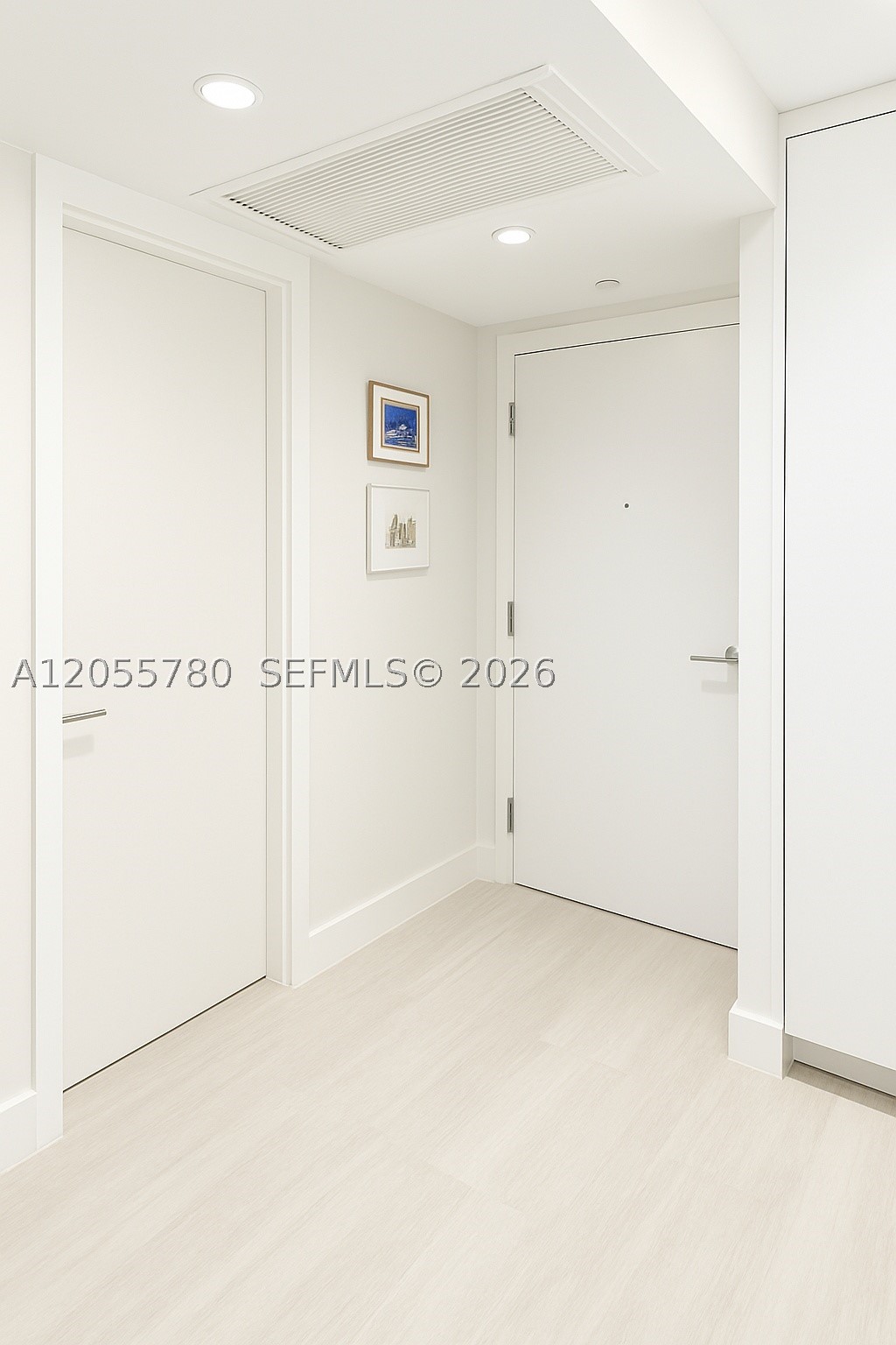 2301 Collins Ave 636