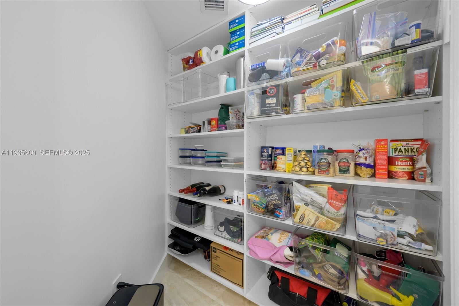 ST TROPEZ ON THE BAY II C - Residential