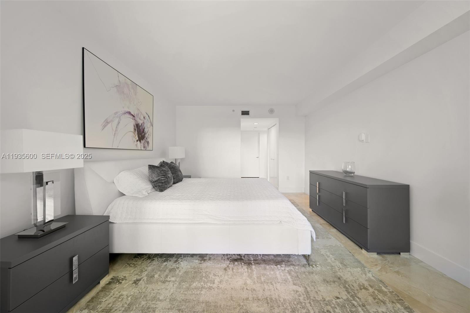 ST TROPEZ ON THE BAY II C - Residential