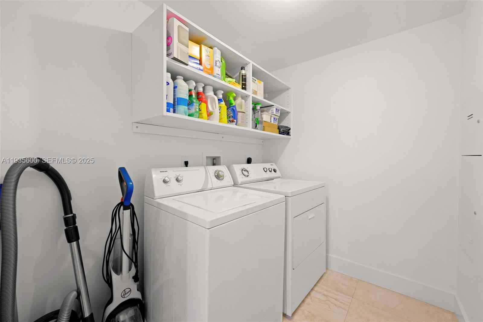 ST TROPEZ ON THE BAY II C - Residential