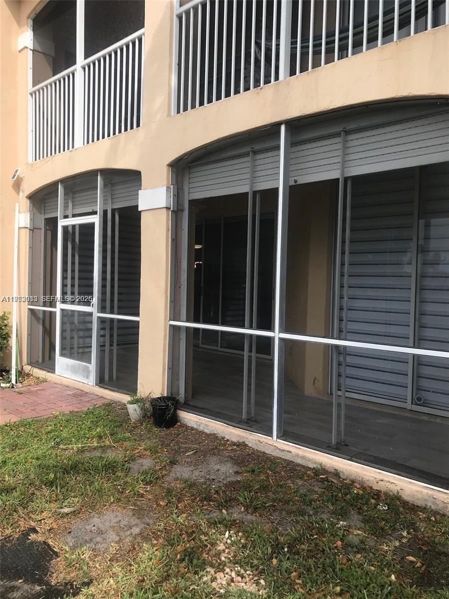 REGATTA POINTE CONDO NO T - Residential