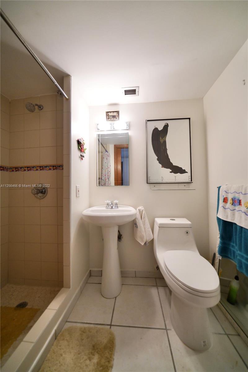 CLEARVIEW TOWERS CONDO - Residential