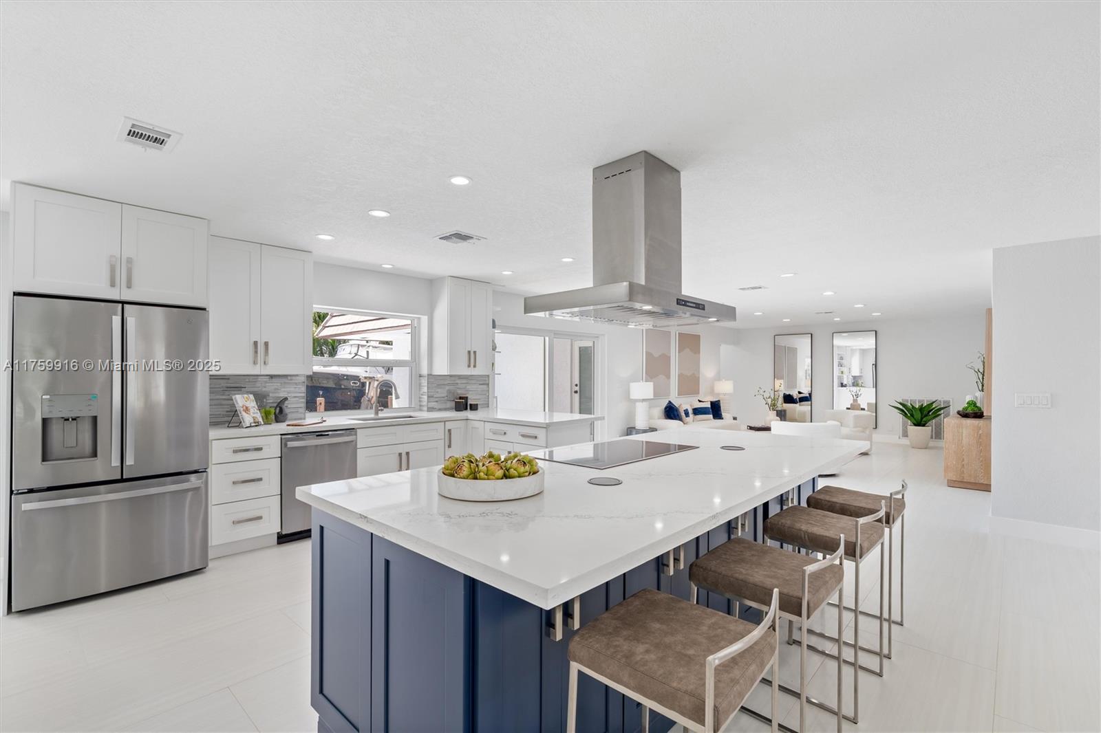 CORAL KEY VILLAS 6TH SEC - Residential