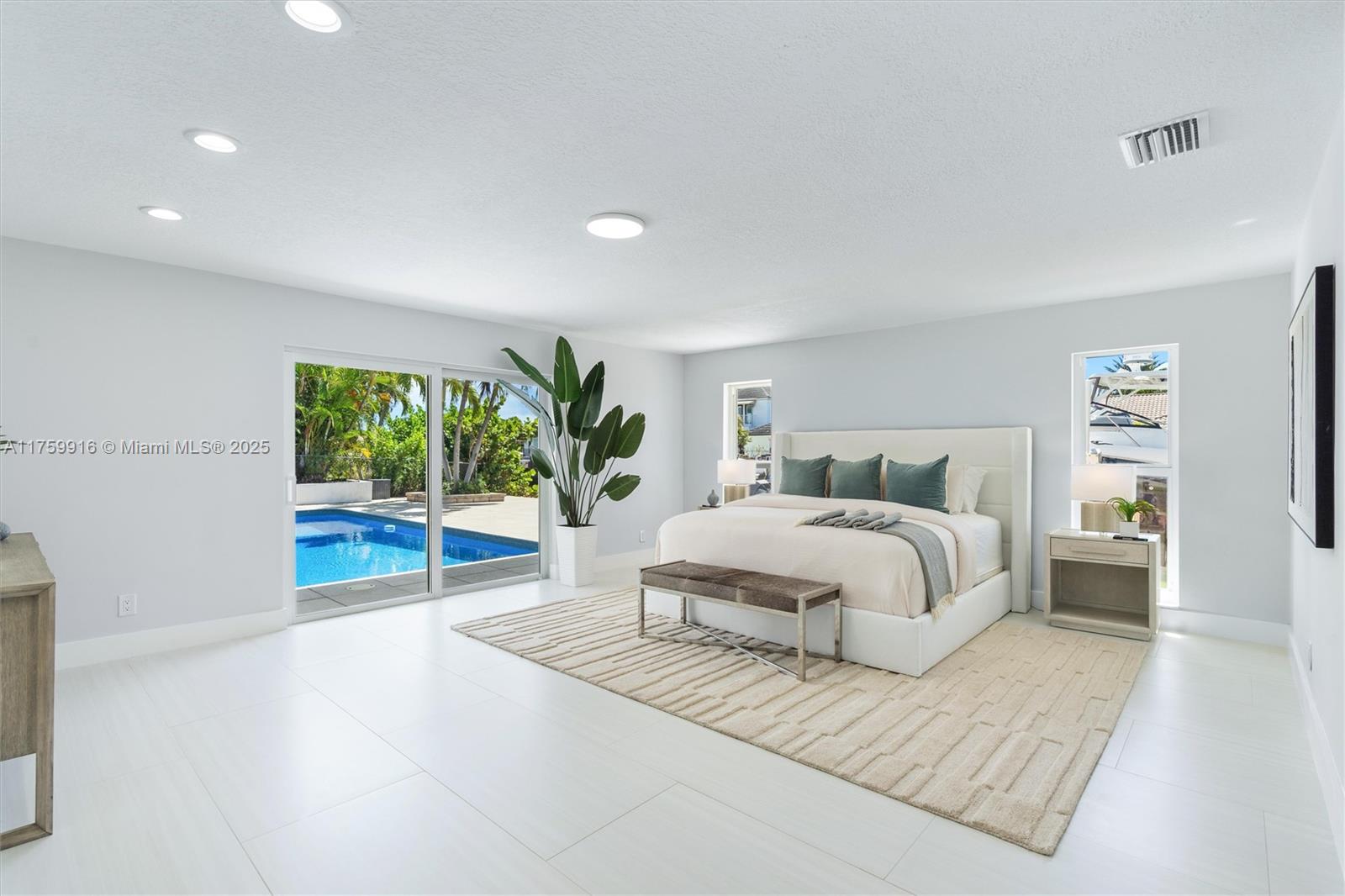 CORAL KEY VILLAS 6TH SEC - Residential