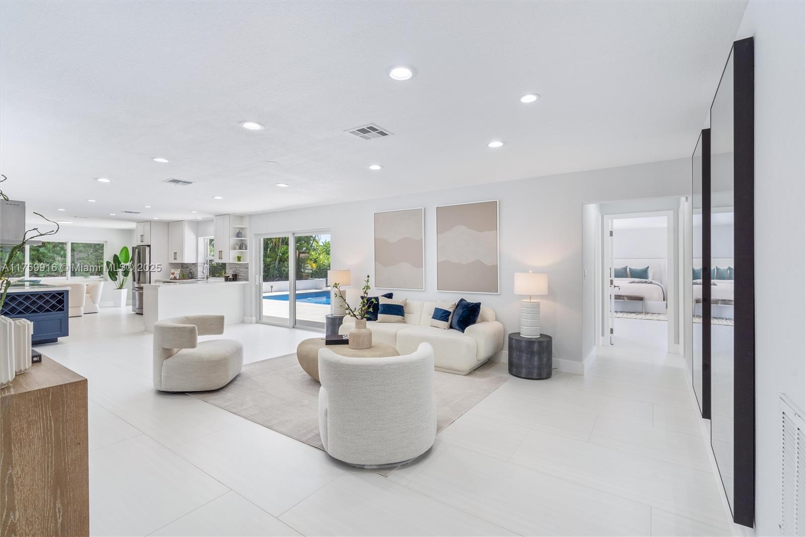 CORAL KEY VILLAS 6TH SEC - Residential