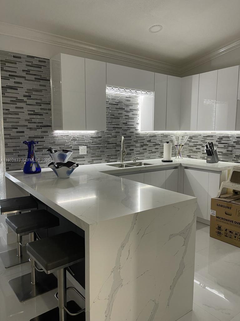 SUNSET HARBOUR SEC V - Residential Lease