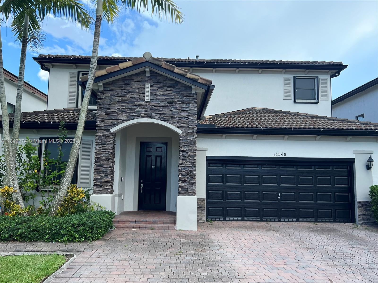 16548 SW 43rd Ln, Miami, FL, 33185/$799,990 1 16548 SW 43rd Ln