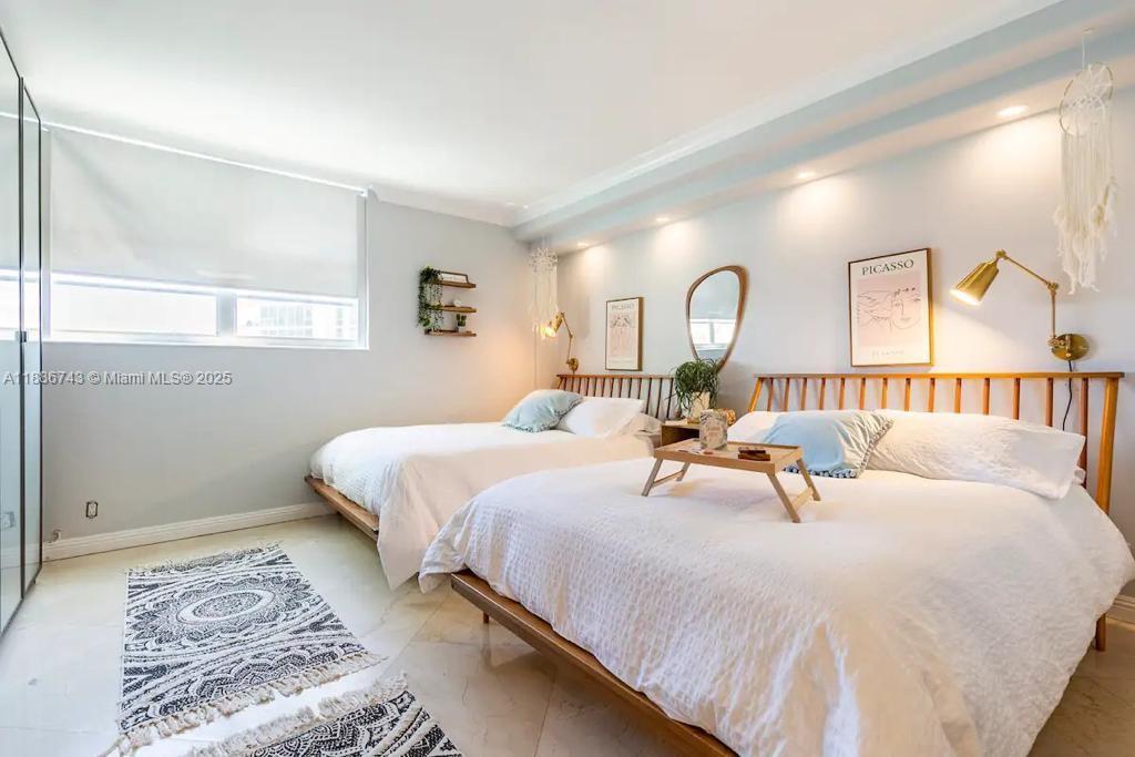 TIDES ON HOLLYWOOD BEACH - Residential Lease