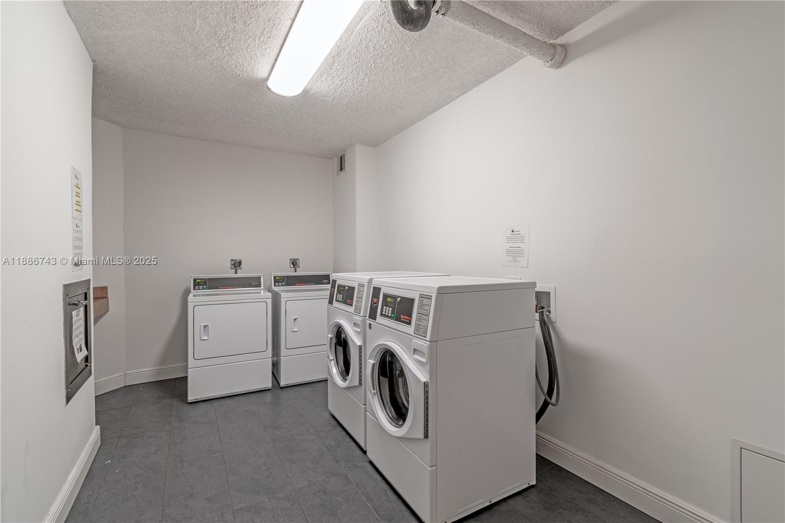 TIDES ON HOLLYWOOD BEACH - Residential Lease