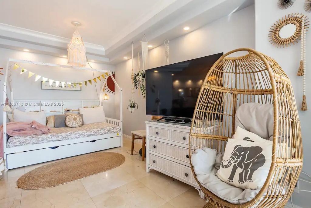 TIDES ON HOLLYWOOD BEACH - Residential Lease