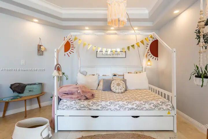 TIDES ON HOLLYWOOD BEACH - Residential Lease