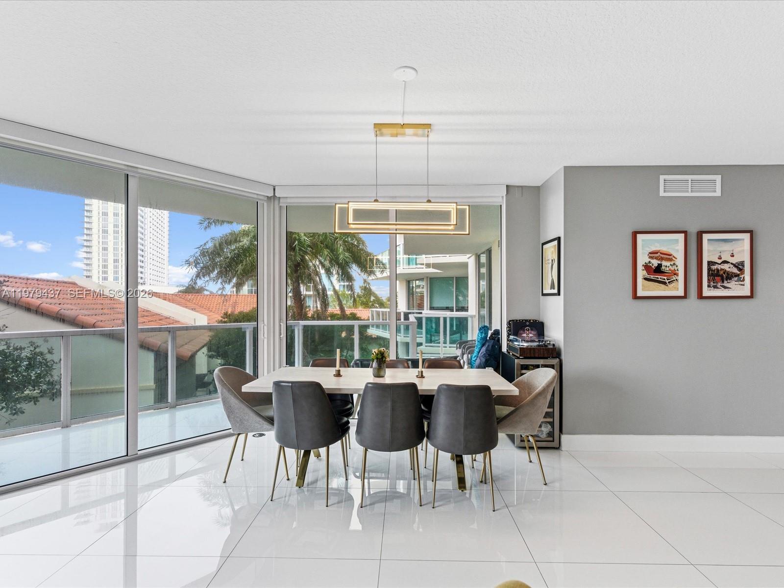 ST TROPEZ ON THE BAY II C - Residential