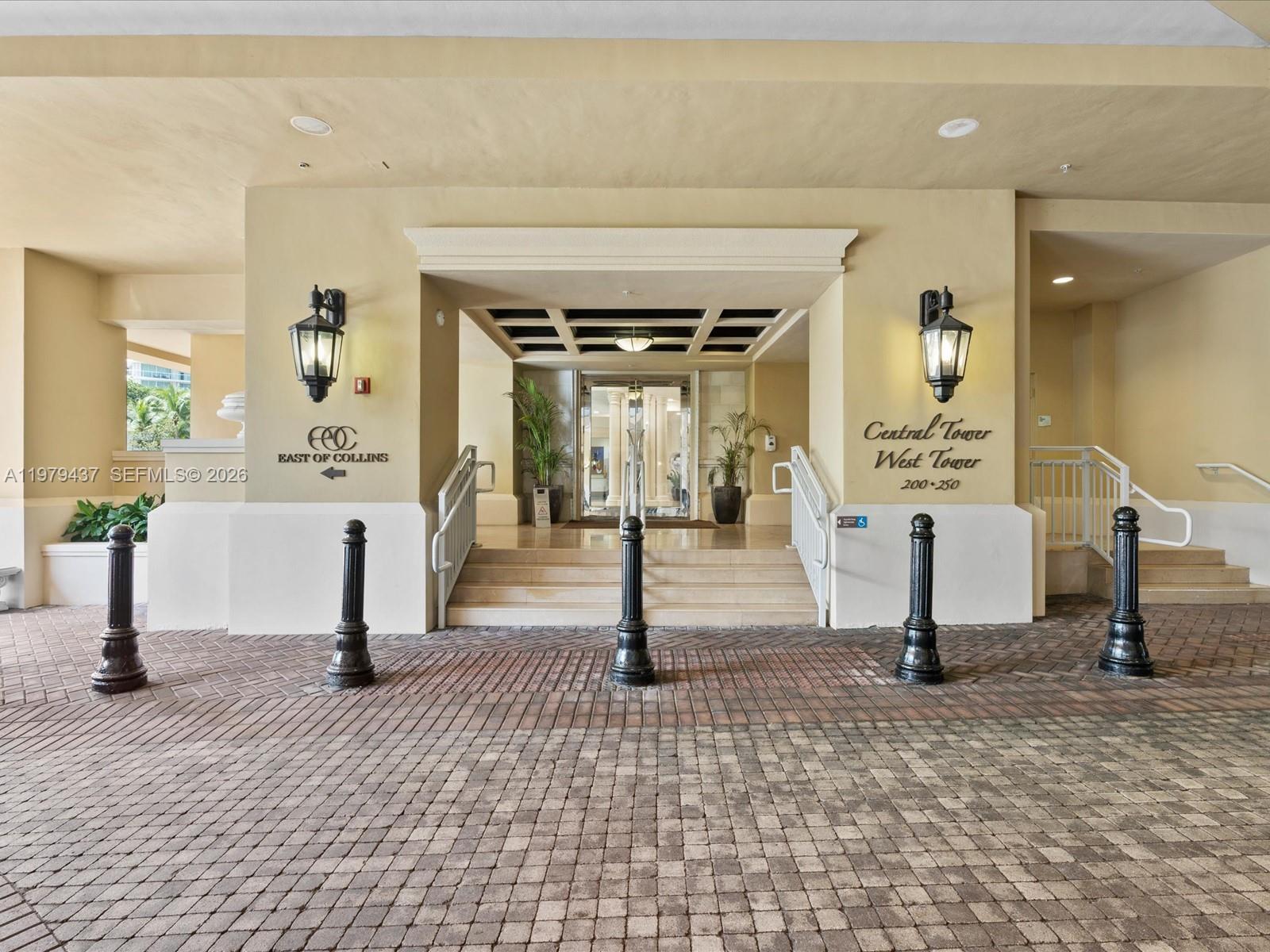 ST TROPEZ ON THE BAY II C - Residential