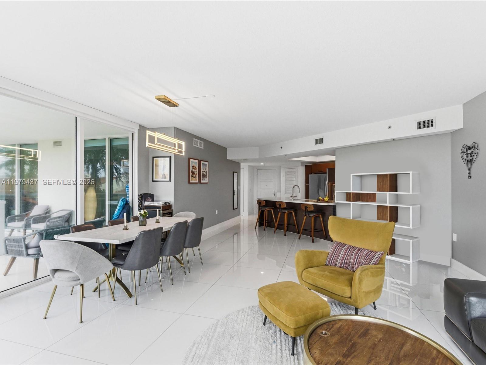 ST TROPEZ ON THE BAY II C - Residential