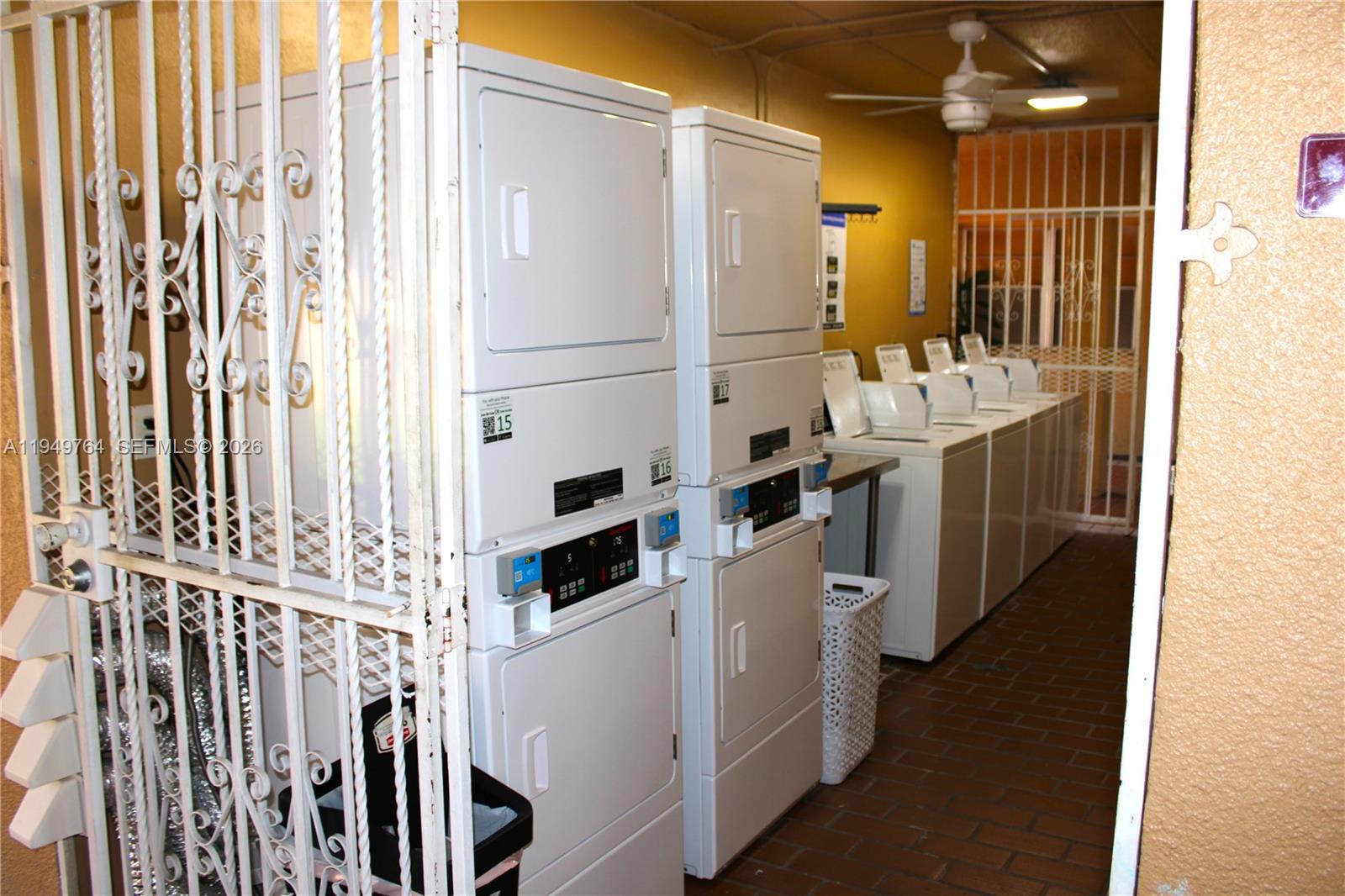 FIVE ARCHES CONDO - Residential