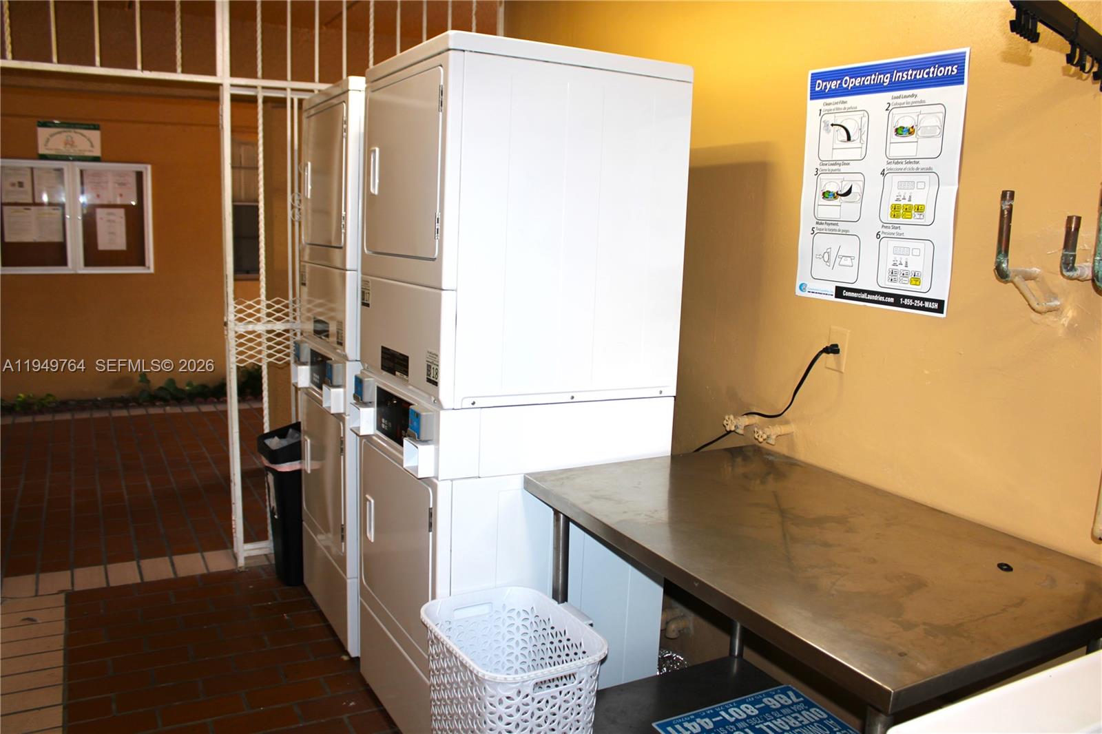 FIVE ARCHES CONDO - Residential