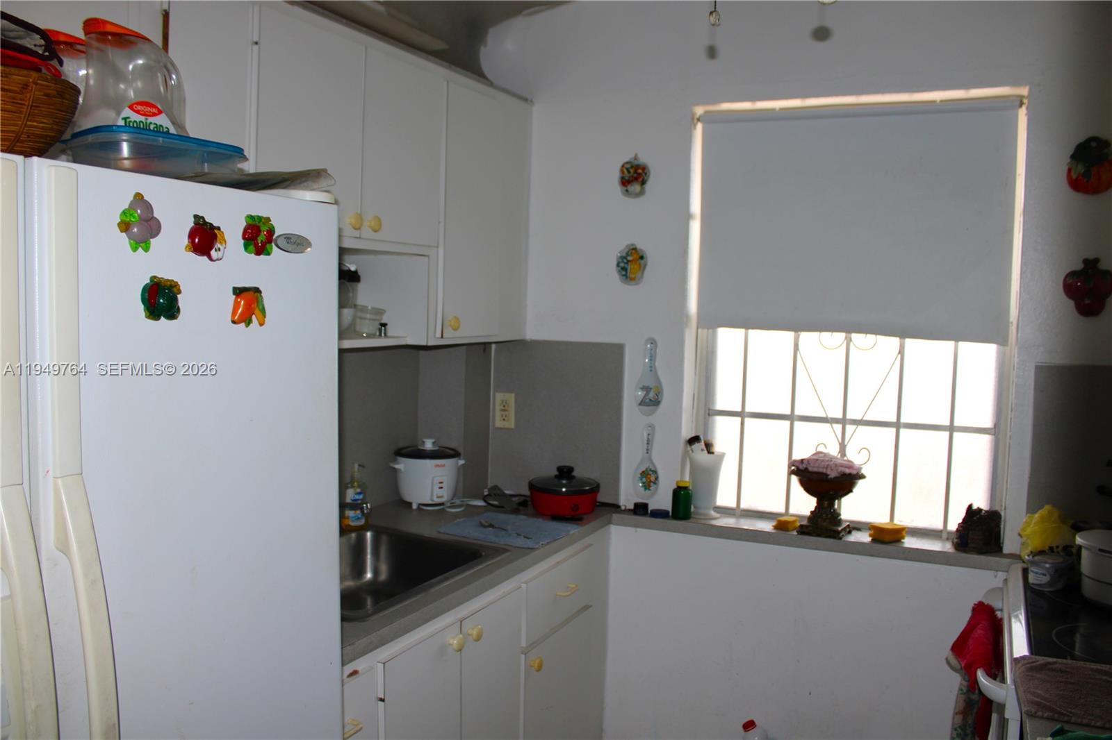 FIVE ARCHES CONDO - Residential