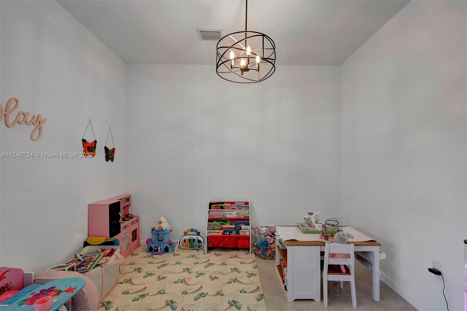 WALDEN PLACE II - Residential