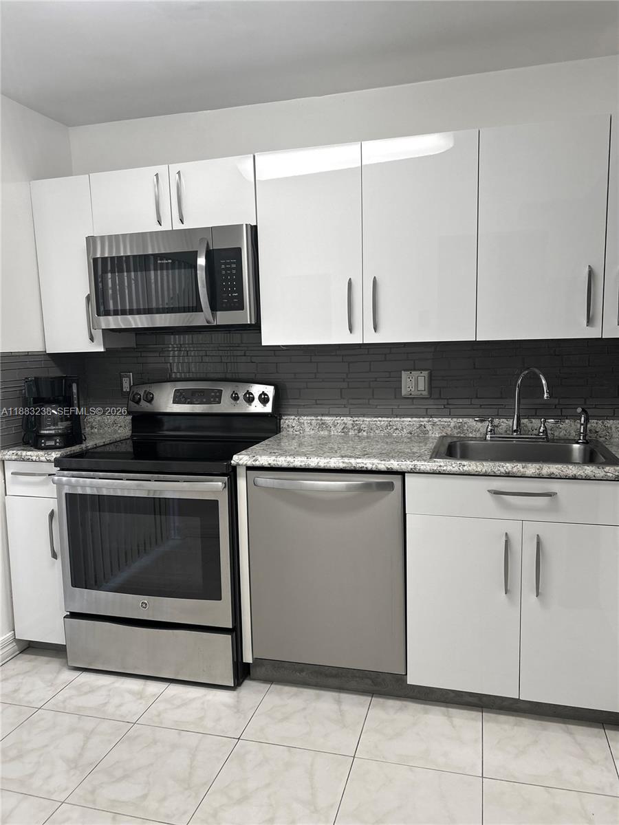 SPRING TREE - Residential