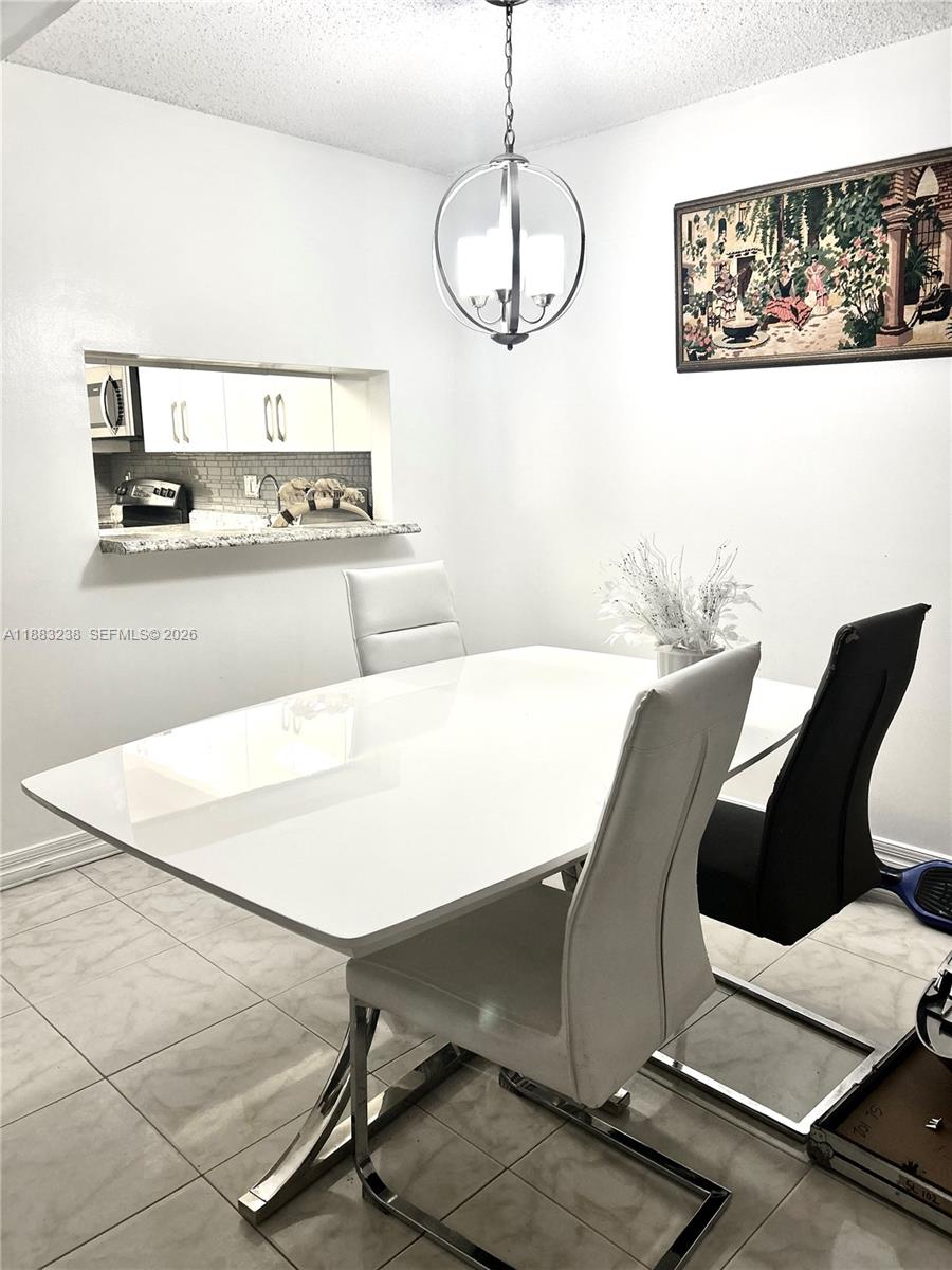 SPRING TREE - Residential