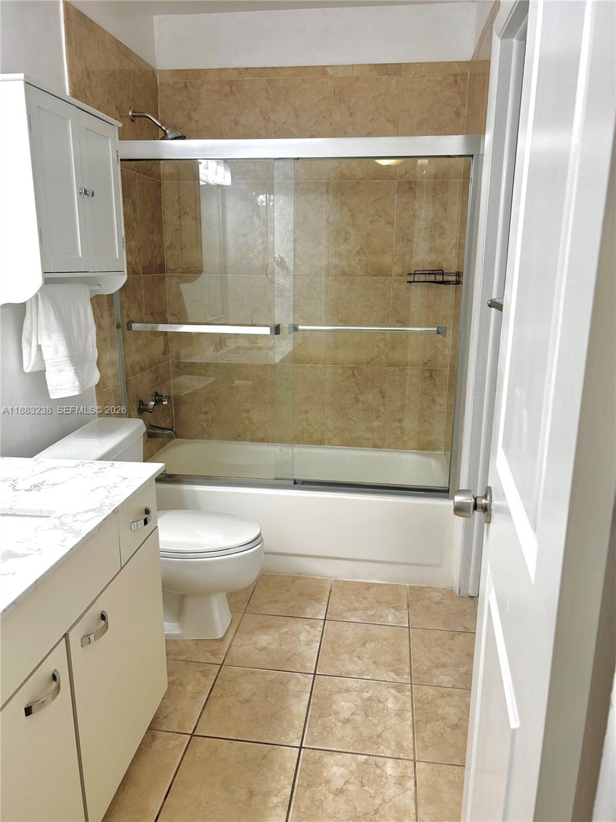 SPRING TREE - Residential