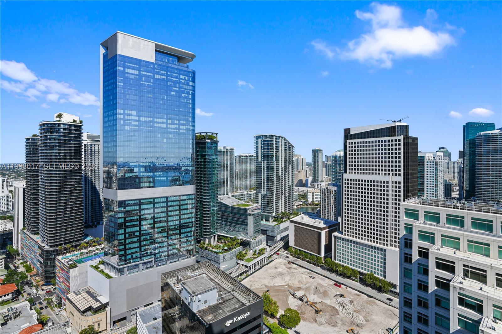 THE PLAZA 851 BRICKELL CO - Residential