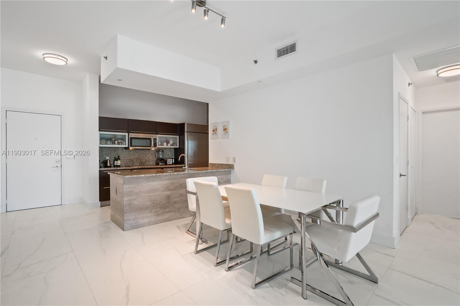 THE PLAZA 851 BRICKELL CO - Residential