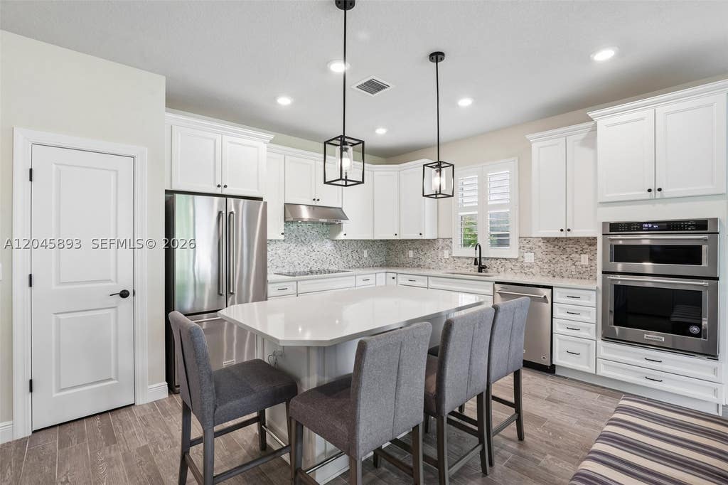 Photo of 1636 Trailhead Ter, Hollywood, FL 33021 (MLS # A12045893)