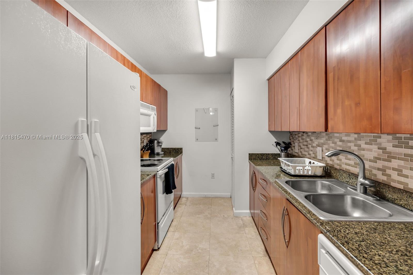 THE CLUB AT BRICKELL BAY - Residential Lease