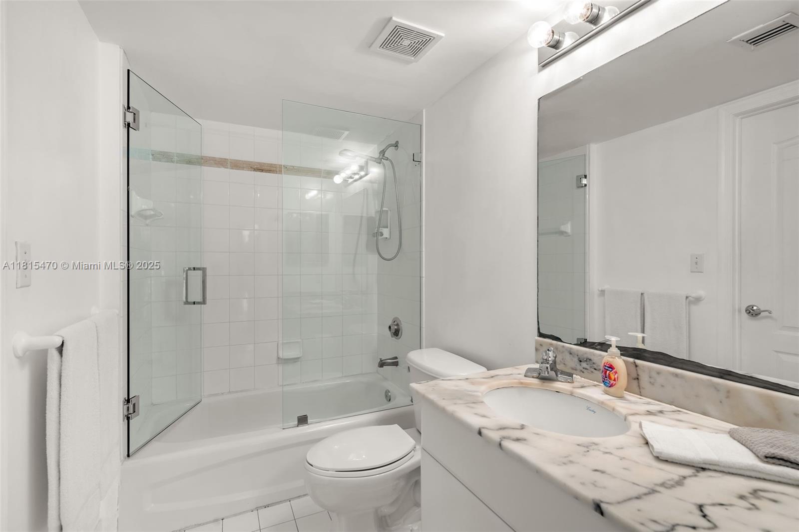 THE CLUB AT BRICKELL BAY - Residential Lease