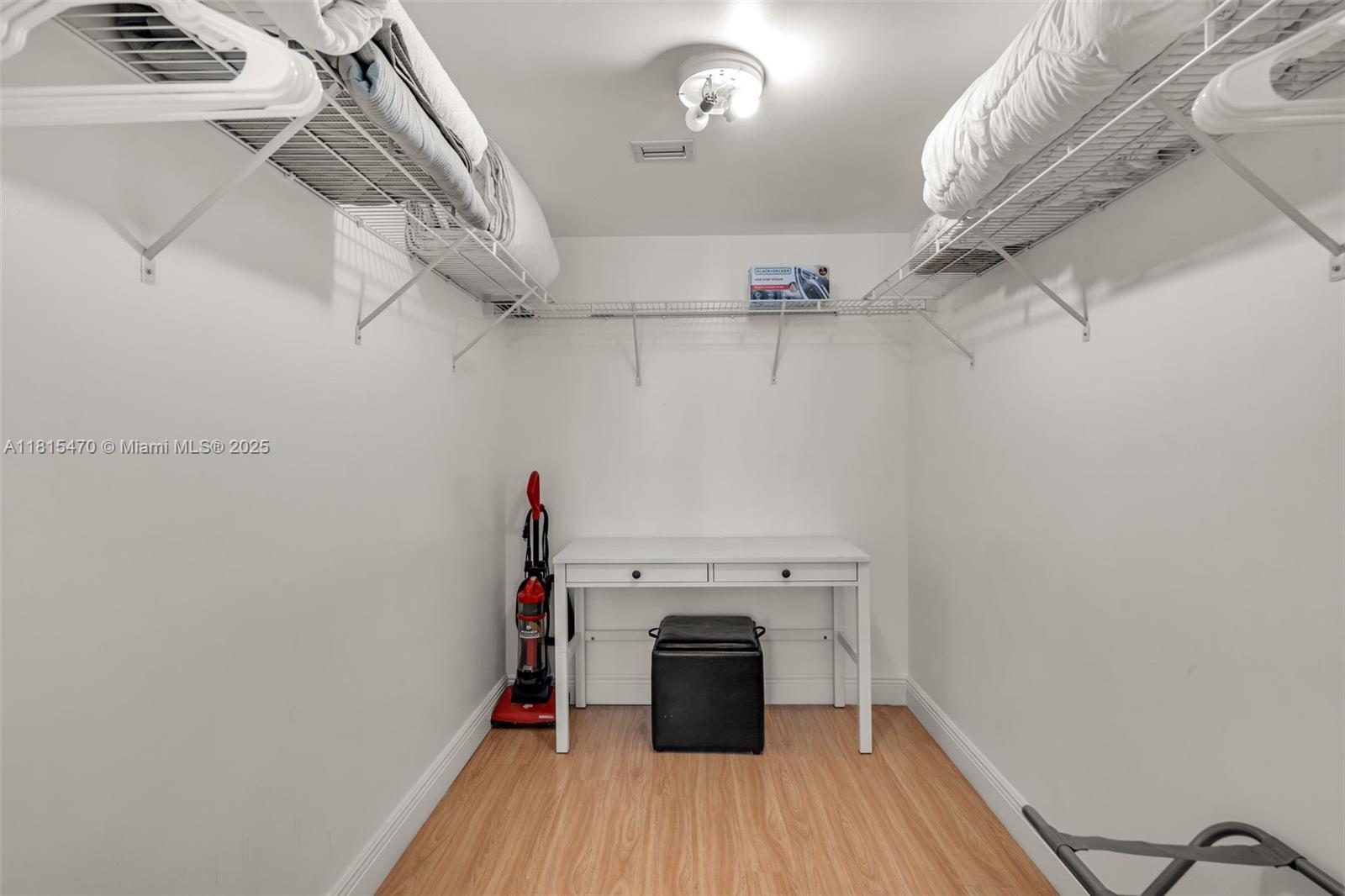 THE CLUB AT BRICKELL BAY - Residential Lease