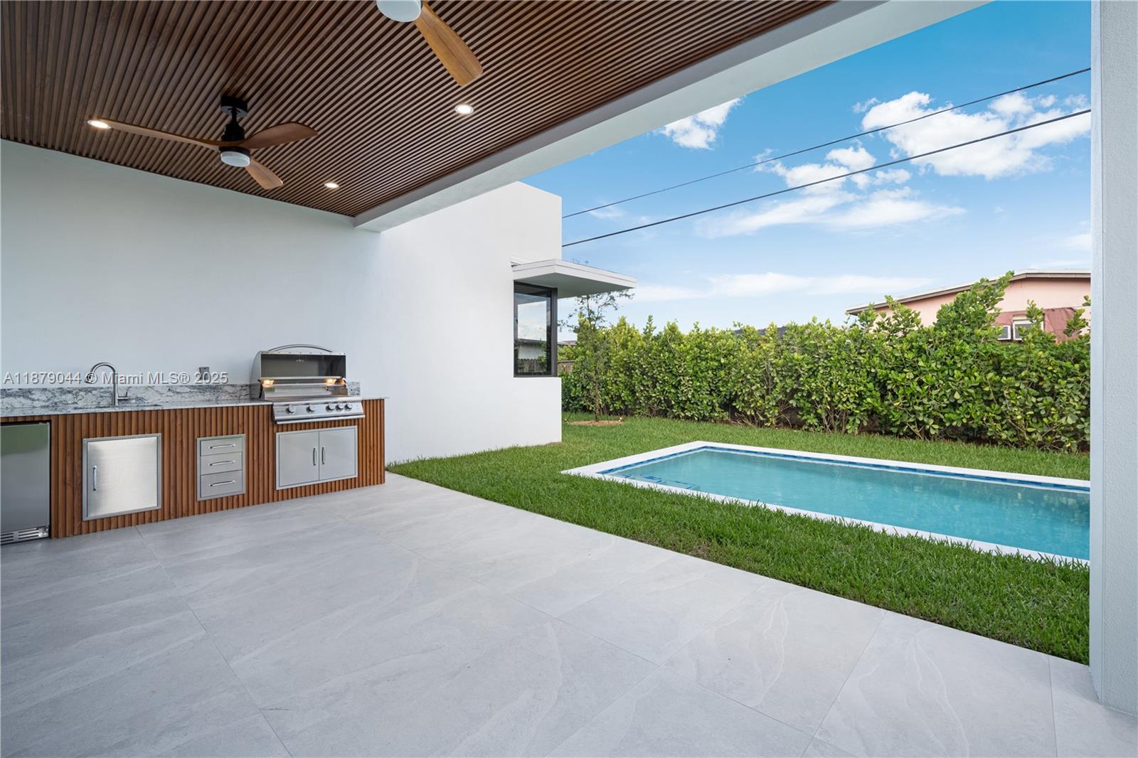 FAIRLAWN ESTATES - Residential