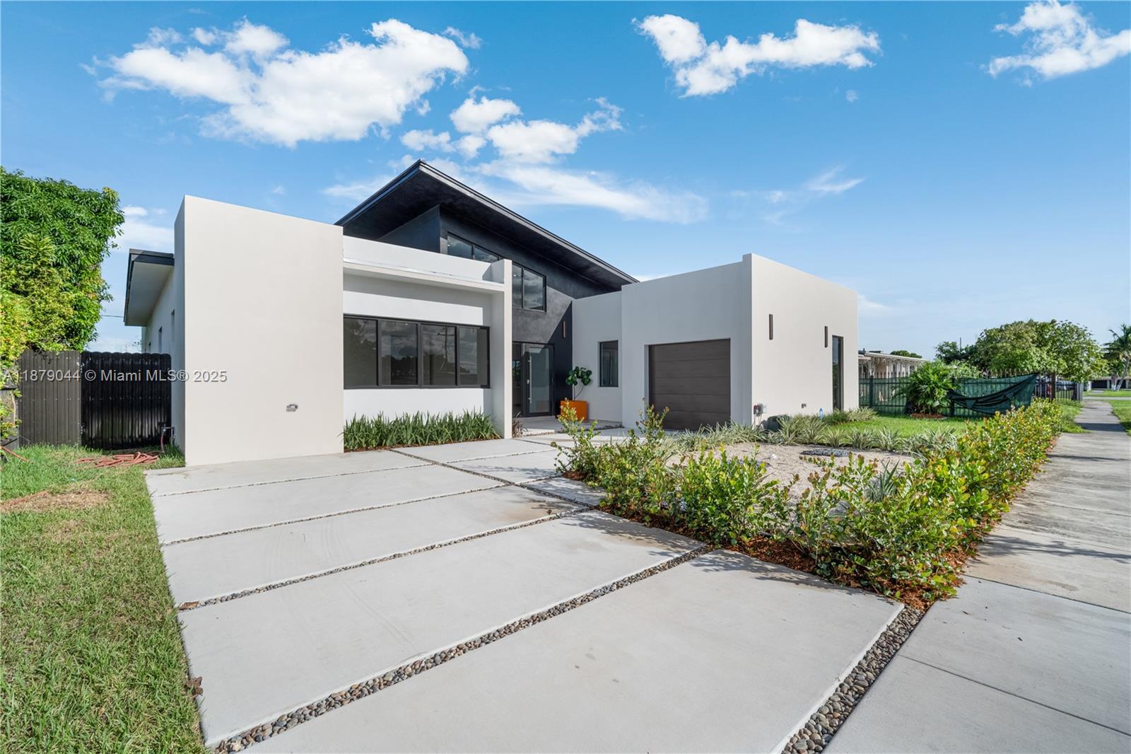 FAIRLAWN ESTATES - Residential