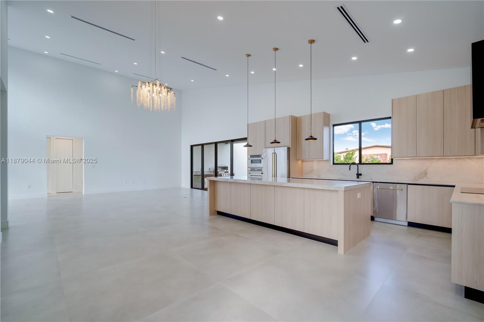 FAIRLAWN ESTATES - Residential