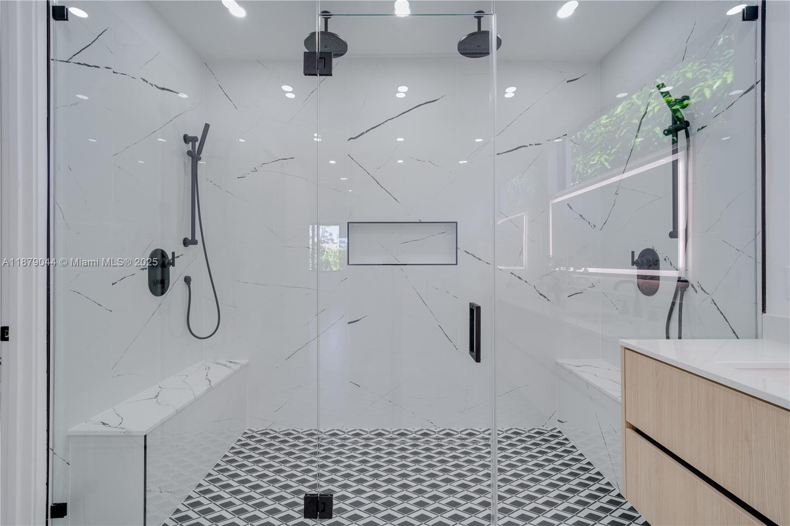 FAIRLAWN ESTATES - Residential