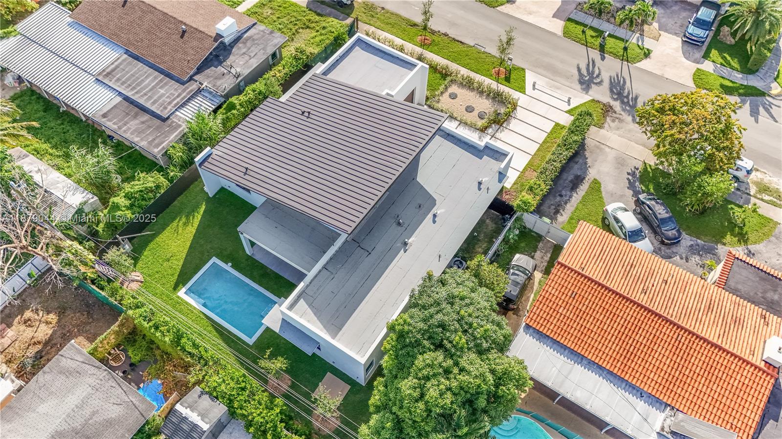 FAIRLAWN ESTATES - Residential