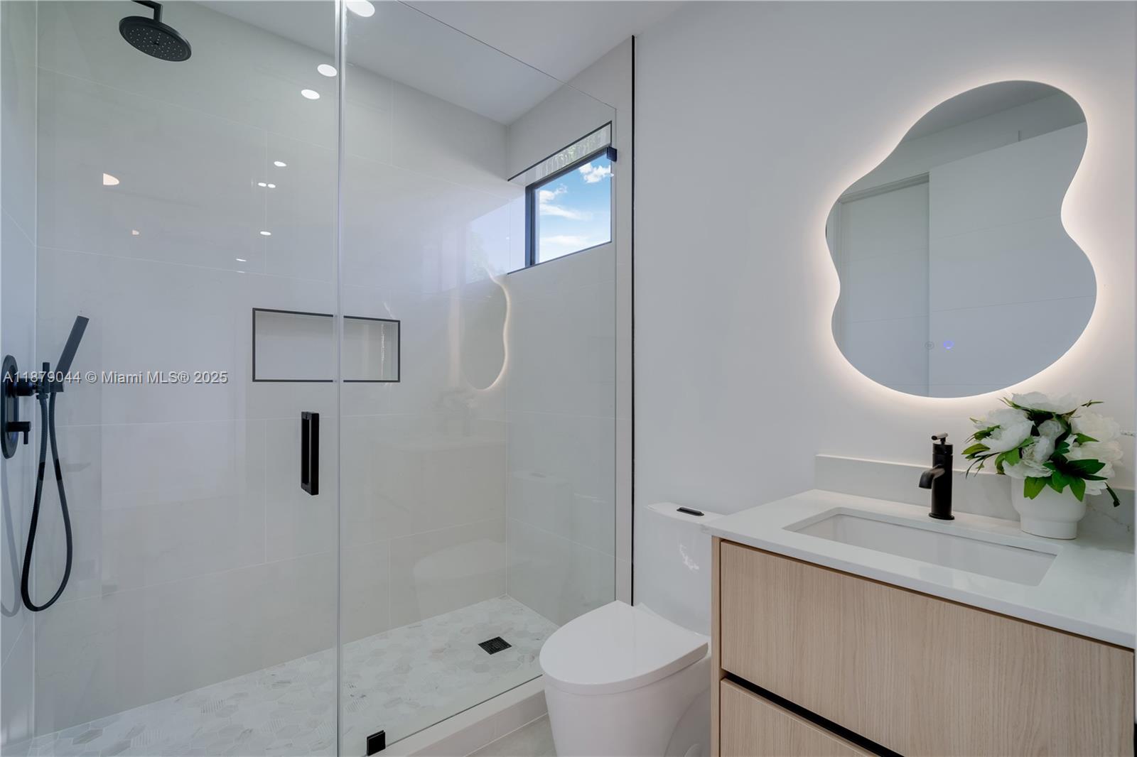 FAIRLAWN ESTATES - Residential