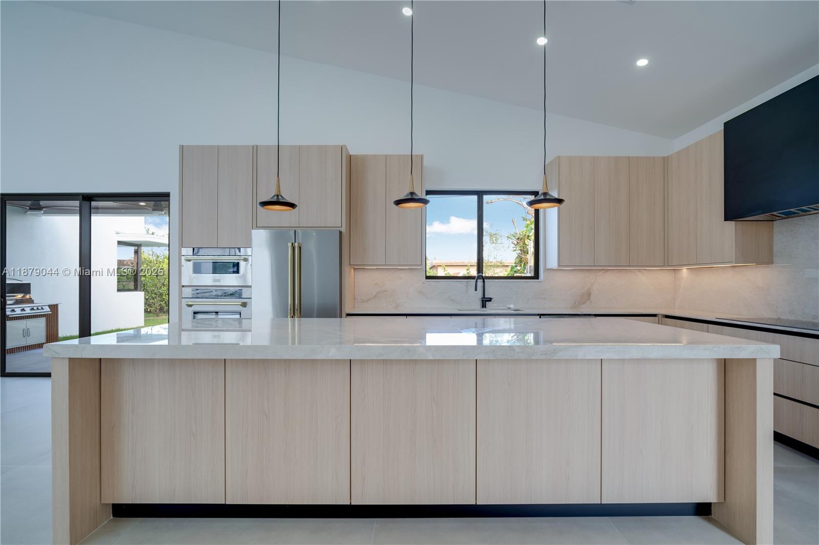 FAIRLAWN ESTATES - Residential