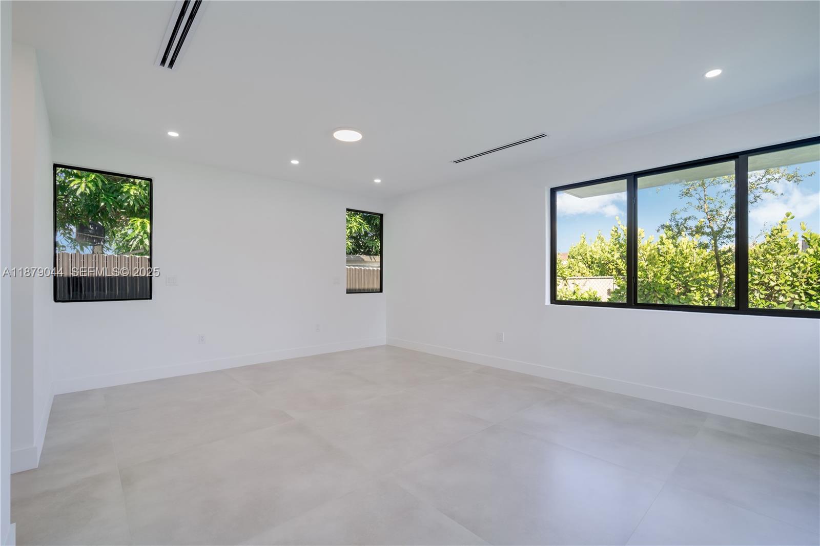 FAIRLAWN ESTATES - Residential