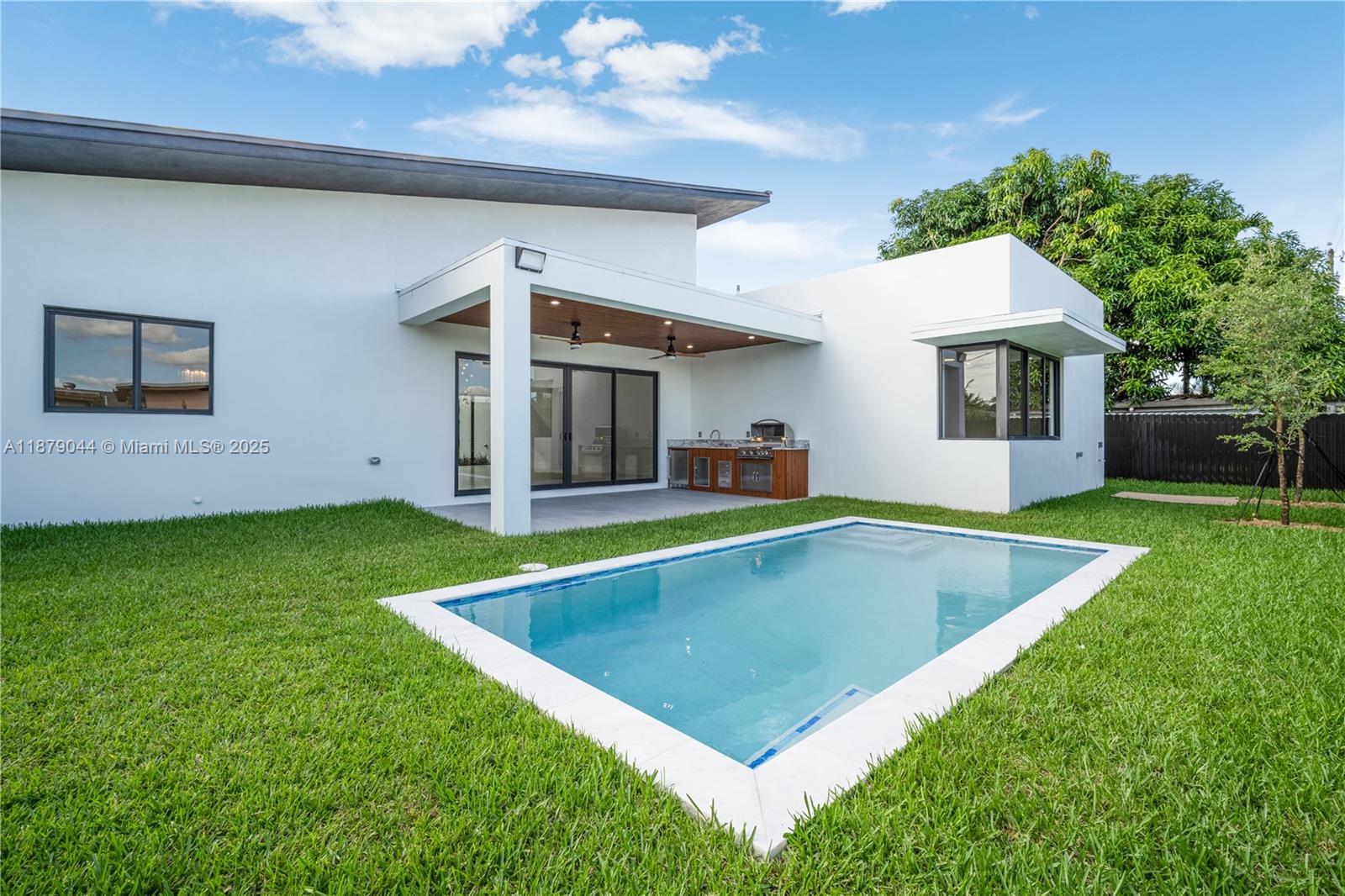 FAIRLAWN ESTATES - Residential