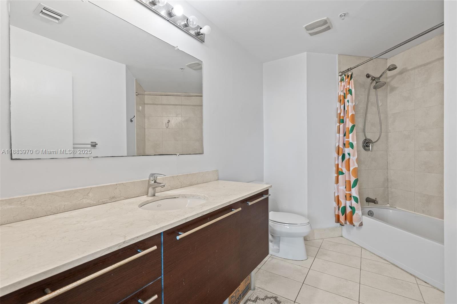 QUANTUM ON THE BAY CONDO - Residential