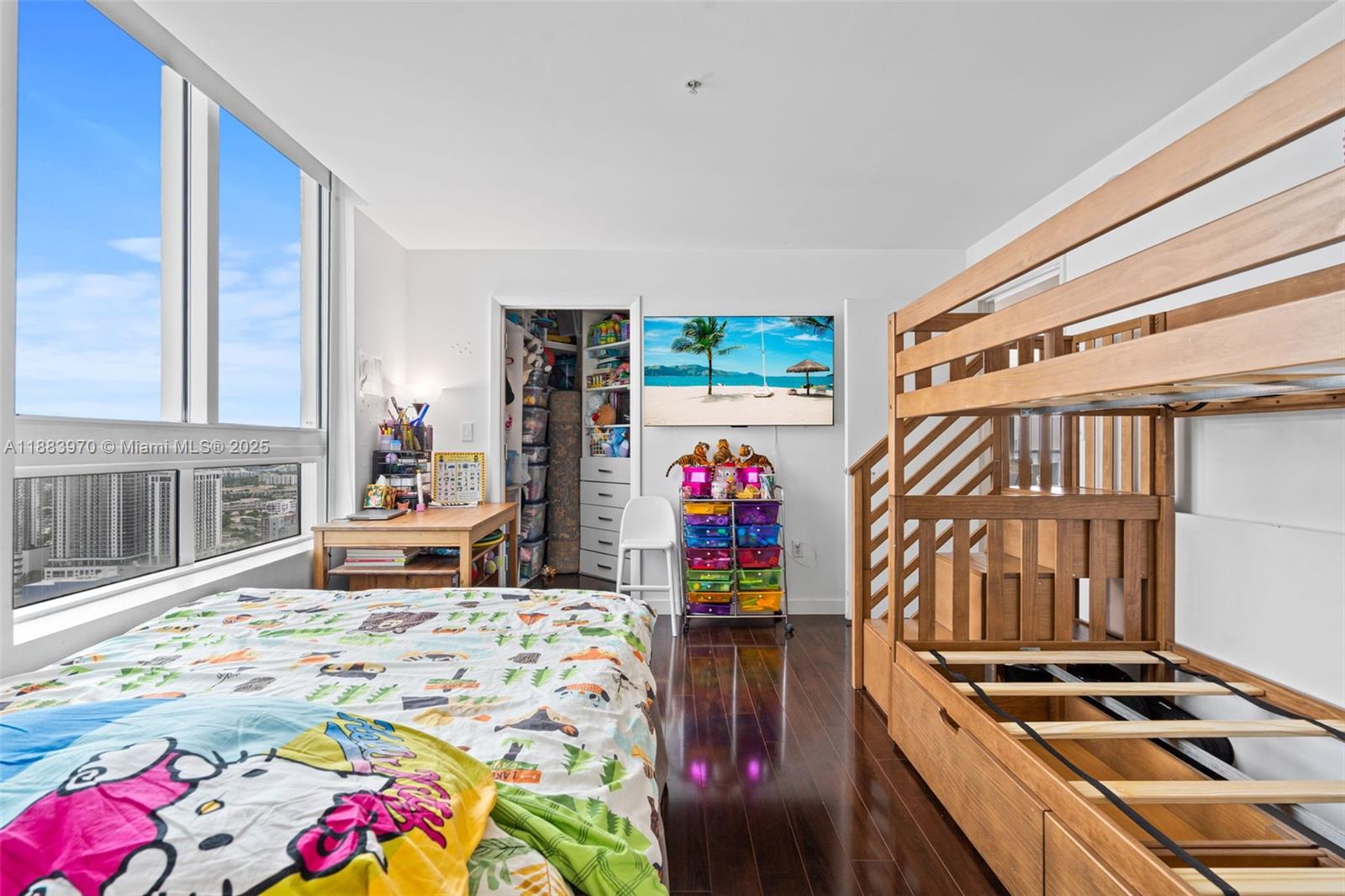 QUANTUM ON THE BAY CONDO - Residential