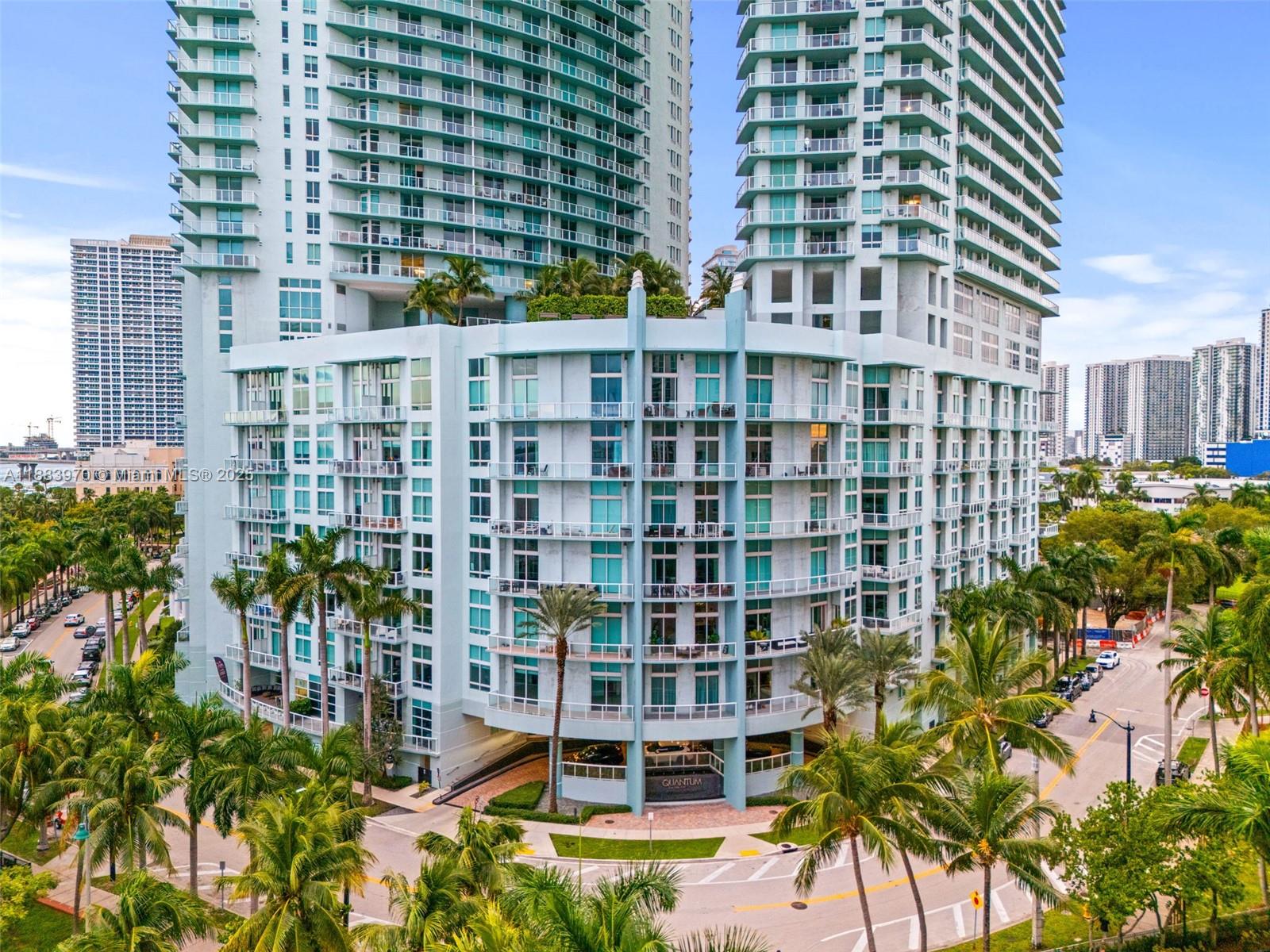 1900 N Bayshore Dr 4018