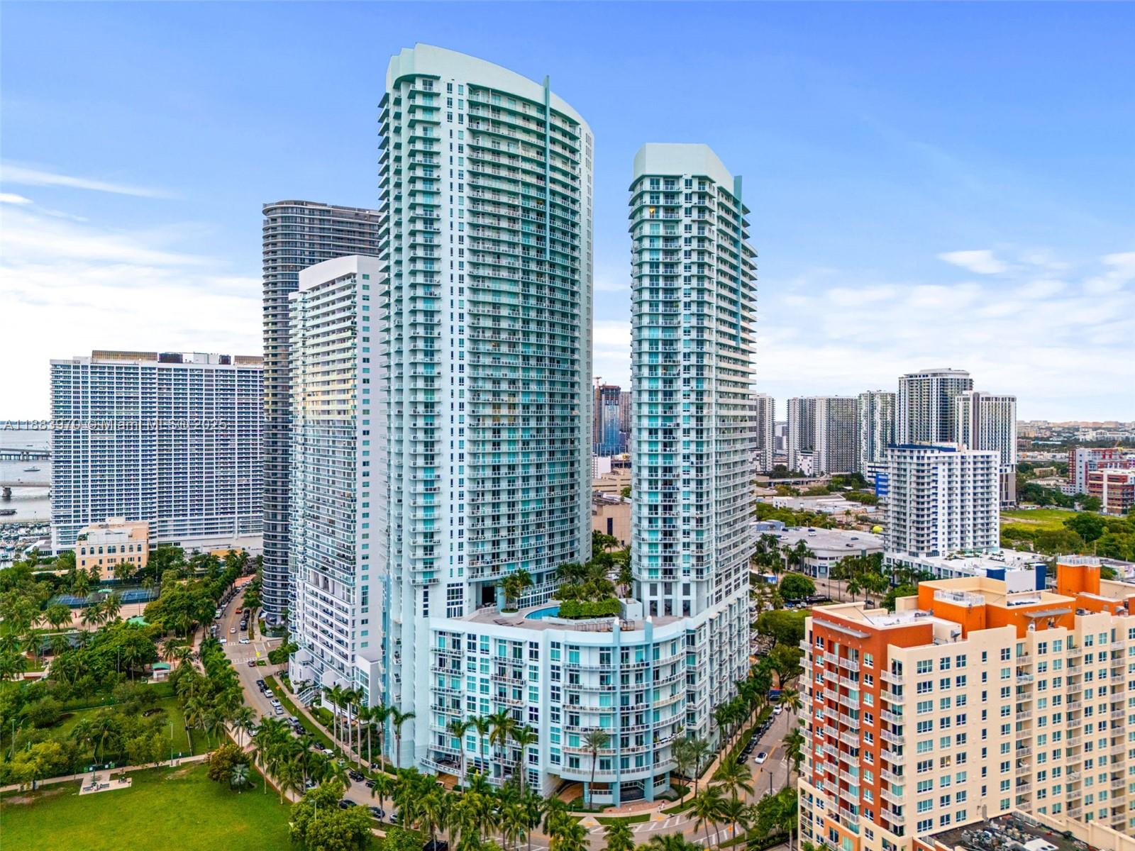 1900 N Bayshore Dr 4018
